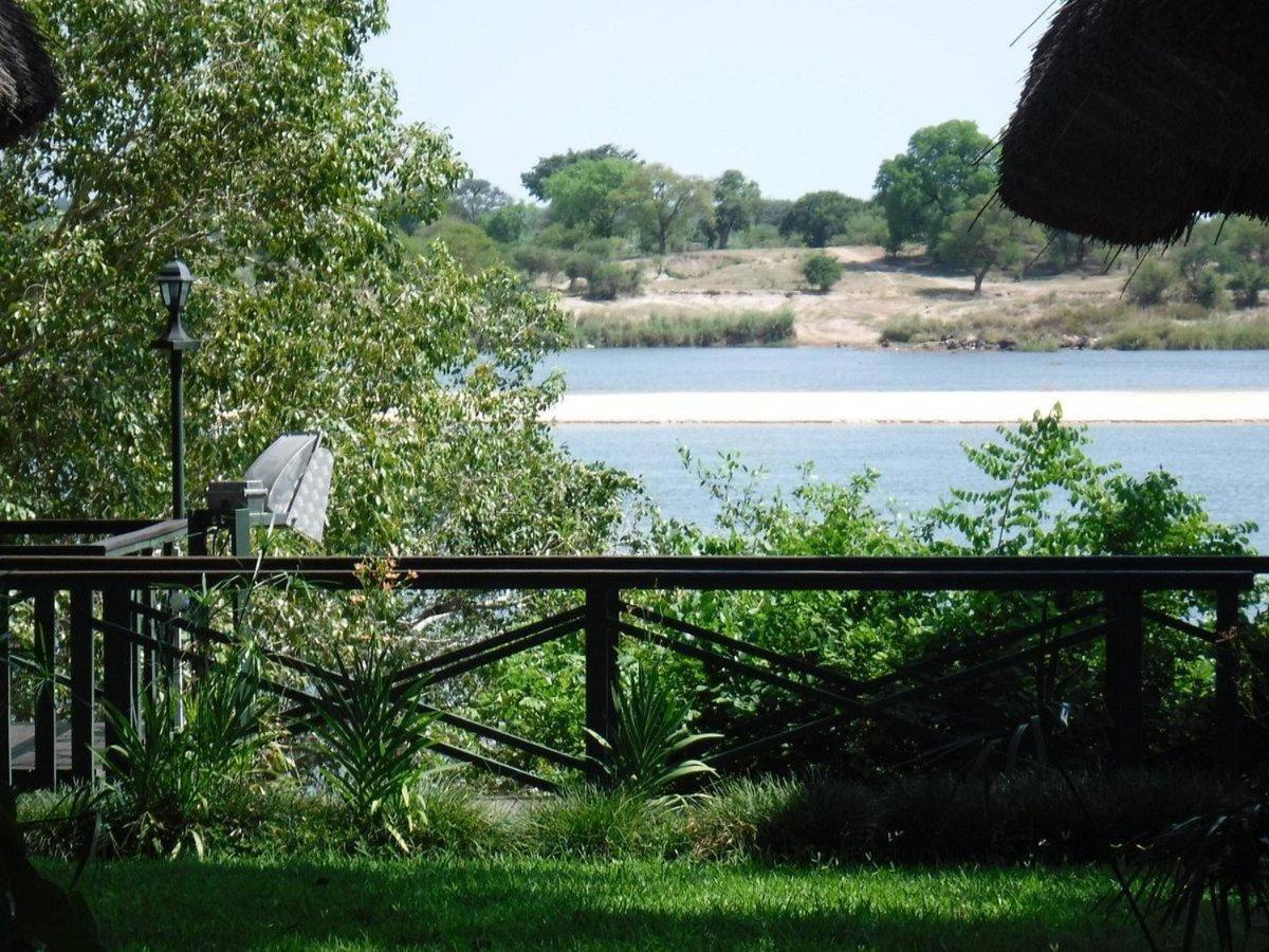 Caprivi River Lodge Katima Mulilo Extérieur photo